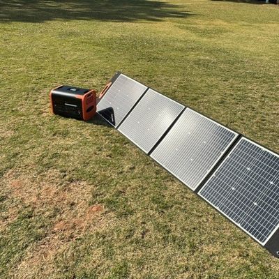 UN38.3 Panneau solaire pliable mono 300W 400W Film d'alimentation