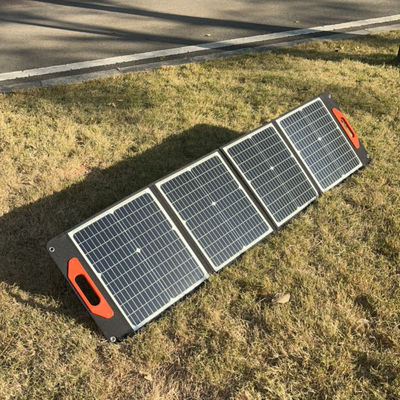 Banque d'énergie solaire extérieure imperméable à l'eau et à la poussière Panneau photovoltaïque 300W pour échantillons