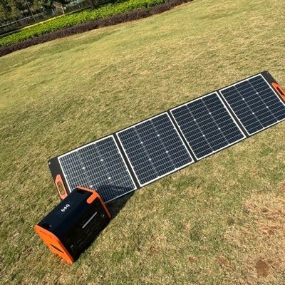 Chargeur de panneau solaire professionnel de 400 W Panneau solaire portable pliable avec USB