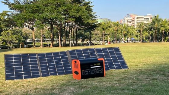 Condition 100W 17,7V Panneau solaire flexible pour chargeur Matériau en silicium monocristallin