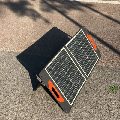 Chargeur de système d'alimentation photovoltaïque portable de 200 W certifié CE avec panneau de silicium polycristallin