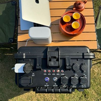 Station d'énergie solaire portable de 4000 W de puissance de batterie au lithium