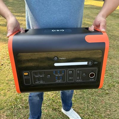 Station électrique portable de recharge sans fil pour le camping de secours d'urgence en extérieur LiFePO4