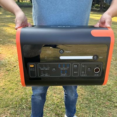 AT22 2000W 2200W LiFePO4 batterie centrale électrique portable pour système de banque d'alimentation extérieure