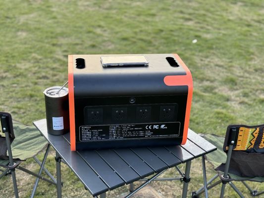 Compact 2200W Portable Station solaire de stockage d'énergie personnalisée à votre demande