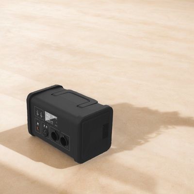 Centrale électrique à batterie au lithium de 700 W en veille pour les voyages en plein air et l'alimentation en électricité d'urgence