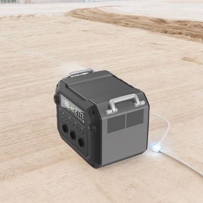 Générateur solaire portable de 2500W Votre alimentation électrique polyvalente pour les voyages et les urgences