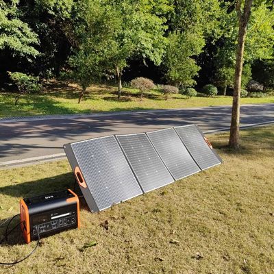 Panneaux solaires pliables pour camping à 300 W