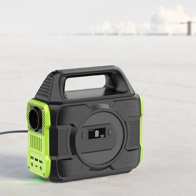 Puissance élevée 300W Puissance solaire mobile Outdoor Camping RV centrale électrique Révéler 225*120*215mm