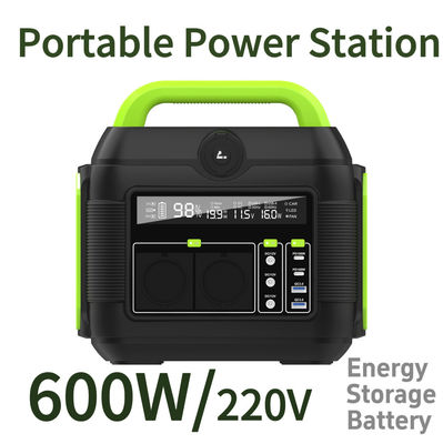 Station de recharge d'accueil pour l'alimentation en énergie d'urgence