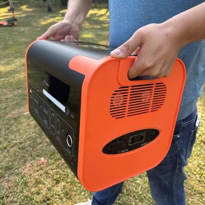 Générateur solaire à ondes sinusoïdes pures de 2200 W avec batterie au lithium fer phosphate