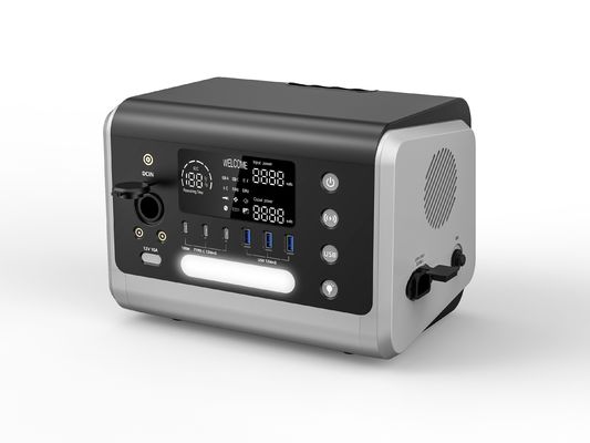 Générateur solaire portable de 600 W pour le camping Chargement sans fil AC/230