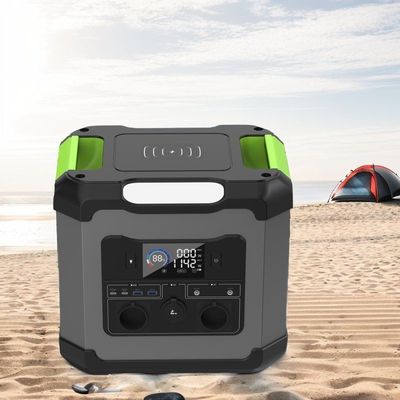 Station solaire d'urgence portable de 1500W avec tension de sortie CA 110/230V-50Hz/60Hz