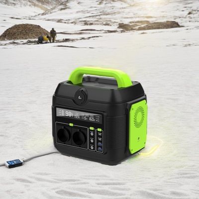 S6 220V 600W Générateur solaire potable de petite taille Station électrique au lithium avec poignée pliable