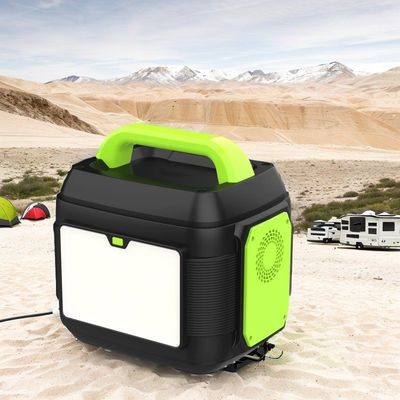 Station solaire rechargeable portable de 600 W Batterie au lithium ternaire Couleur personnalisable
