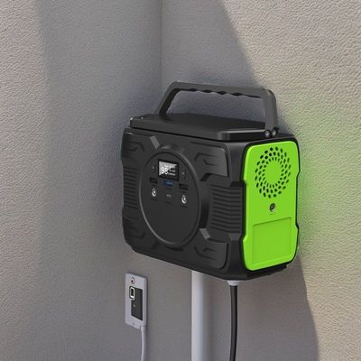 Batterie de 48000mAh Capacité de puissance Banque d'alimentation portable pour la maison et le camping 200W 173Wh
