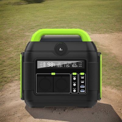 Durable Le générateur solaire original de 576 wh 300W 600W et panneaux solaires pour l' éclairage domestique