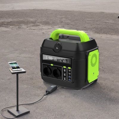 Durable Le générateur solaire original de 576 wh 300W 600W et panneaux solaires pour l' éclairage domestique
