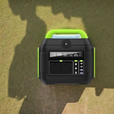 S6 600W Mini centrale solaire mobile pour les prises de courant de type européen standard et sud-africain