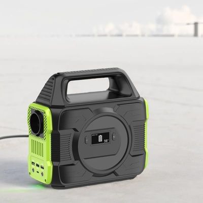 Générateur de voiture solaire portable recyclable de 300 W MPPT pour station d'énergie RV de camping en plein air