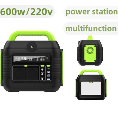 Une prise de courant alternatif 600W Éclairage rechargeable Station électrique mobile portable Générateur solaire