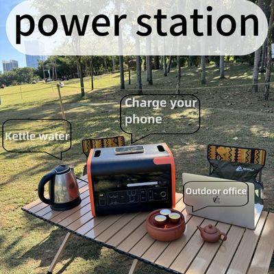 Produit Générateur solaire de type C de 2200 W 3*18 W/2*100 W Temps de charge 90 minutes Portable