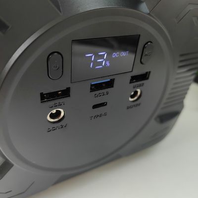Centrale électrique extérieure Générateur solaire portable de 300 W avec technologie MPPT et sortie USB