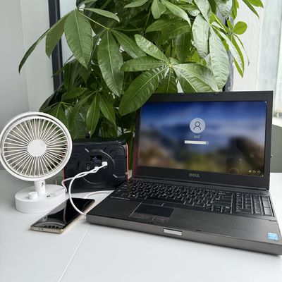 Station électrique mobile portable avec lampes LED Voltage de sortie AC 110/220V-50Hz/60Hz 200W
