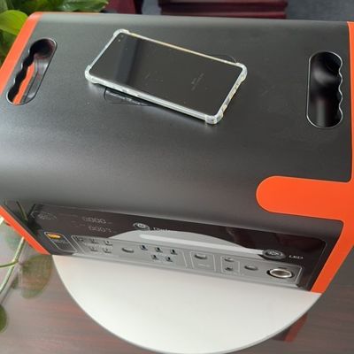 AT22 LiFePO4 Station de charge portable à batterie 600W 1000W 2200W pour les campeurs mobiles