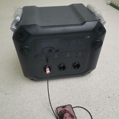 2500W CA Sortie 3600W Générateur solaire Station électrique portable pour camping/RV en plein air