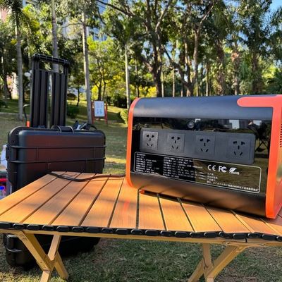 LiFePO4 2200W AT22 centrale solaire portable pour l'approvisionnement en énergie de secours dans le camping