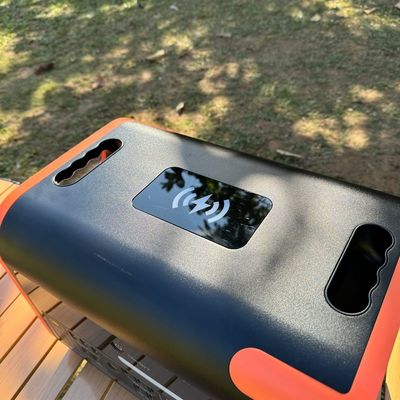 Station électrique de stockage d'énergie portable en extérieur 600W 1200W 2200W avec charge de panneau solaire