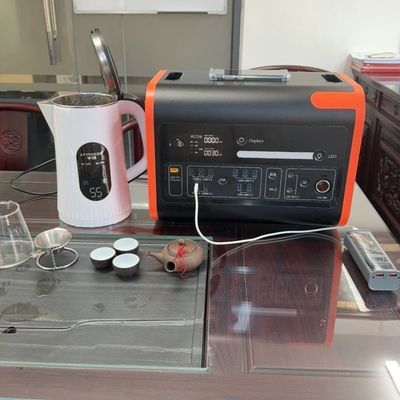 Générateur de stockage d'énergie solaire portable de 600 W avec centrale électrique de 2200 W