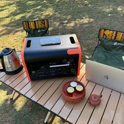 800W Max Charge solaire Station électrique portable pour voiture avec forme d'onde de sortie de l'onde sine pure