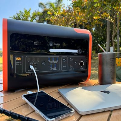 Station de recharge de 2200W pratique et économe en énergie avec une capacité de batterie de 51,52V40ah