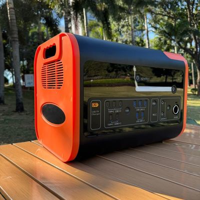 États-Unis prise AC 2200W centrale électrique portable essentielle pour les aventures en plein air