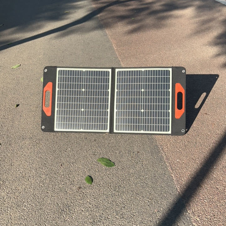 Panneau de cellules solaires de 60 W pour une charge rapide 17.5V/3.4A DC Output Design pliable