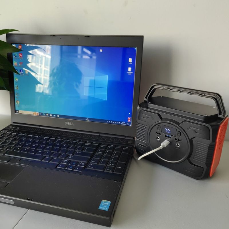 Générateur solaire portable de 200 W pour USB2 Exportation 5V/2.1A et 173wh Capacité nominale