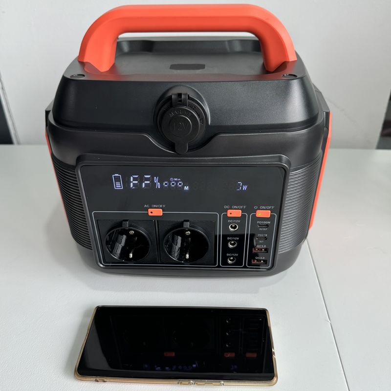 600W 300W 2200W centrale électrique portable générateur de panneau solaire pour le camping en plein air