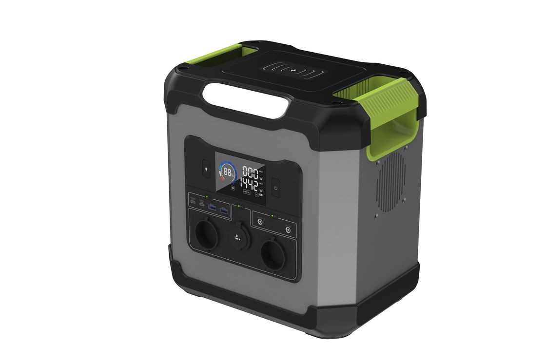 2000W de charge rapide MPPT LiFePO4 Inverteur de batterie tout-en-un hors réseau Système solaire avec prise de sortie AC britannique