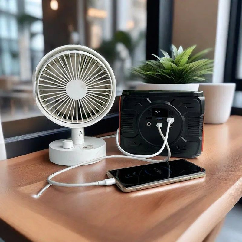 110/220V-50Hz/60Hz CA Sortie 48000mAh Générateur solaire pour les centrales électriques de camping