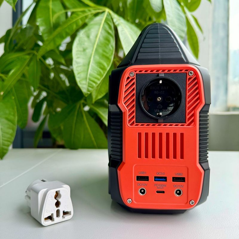 288wh 300W batterie au lithium multifonctionnelle centrale électrique portable pour la vie en plein air