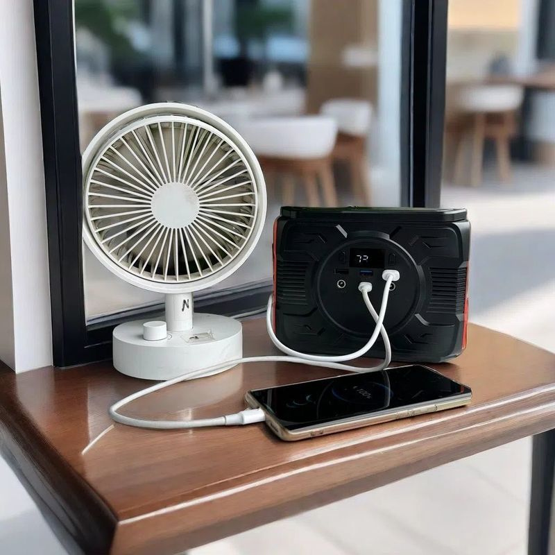 Centrale électrique portable à ondes modifiée de 200 W / 173 Wh / 12 Ah / 48000 mAh pour le marché sud-américain