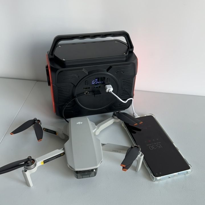 Amérique du Sud LED Light 200 Outdoor Camping Portable Station de recharge d'urgence