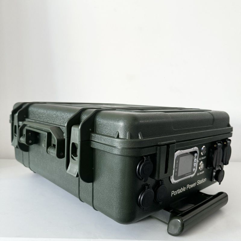 DC58.8V 3000W 6000W 7000W centrale éolienne solaire portable avec batterie LiFePO4