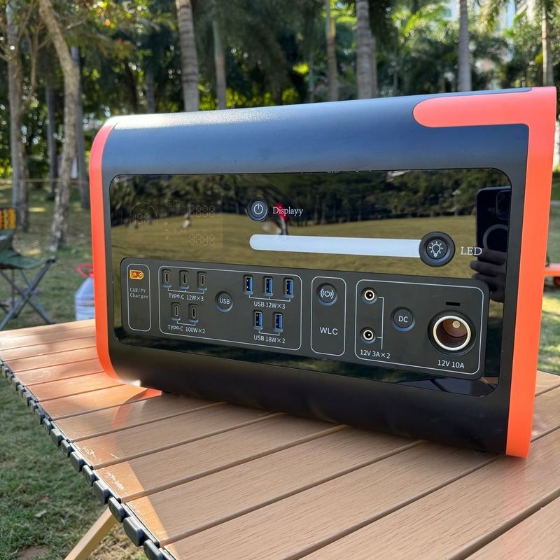 États-Unis prise AC 2200W centrale électrique portable essentielle pour les aventures en plein air